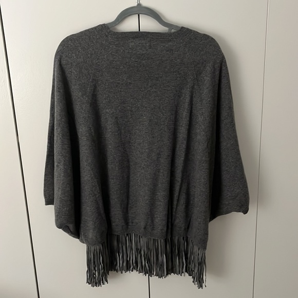 Falconeri Cashmere charcoal gray poncho sweater with fringe details size S/M - Picture 3 of 4